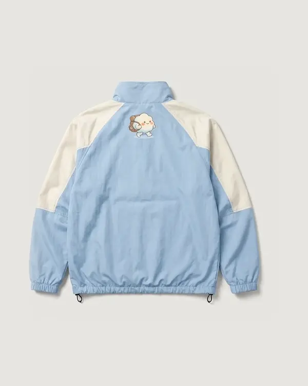 Dawn Windbreaker warna Dawn Blue, tampak belakang